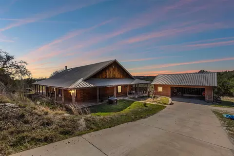 1620 Beacon Lake Dr, Bluff Dale, TX 76433