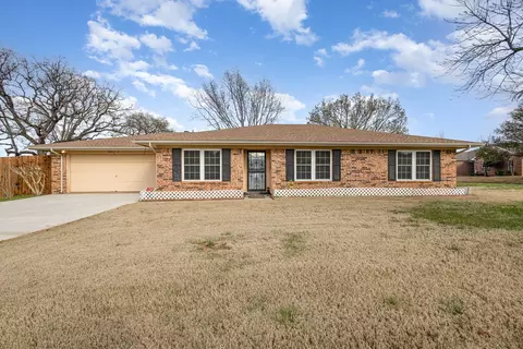 2401 Aspen St, Corinth, TX 76210