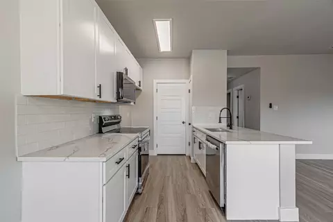 4107 Esters Rd #807, Irving, TX 75038
