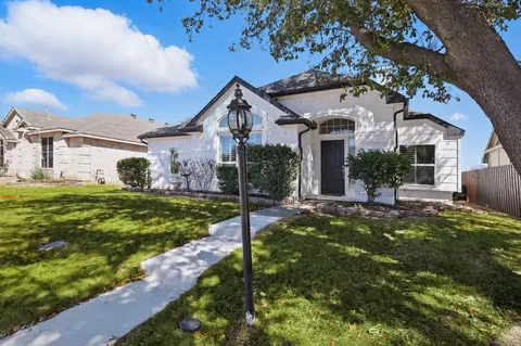 1609 Nightingale Dr, Lewisville, TX 75077