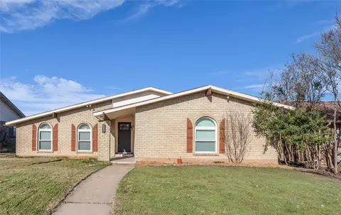 2007 Christie Ln, Carrollton, TX 75007