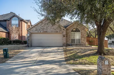 940 Golden Grove Dr, Lewisville, TX 75067