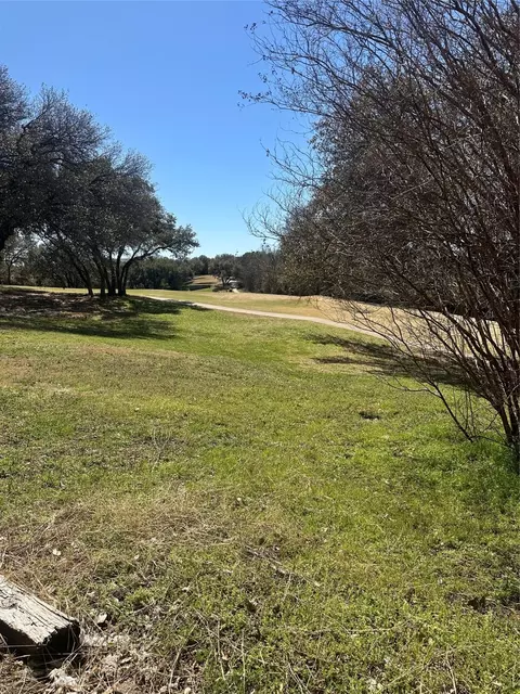 5111 Elms Ct, Granbury, TX 76049