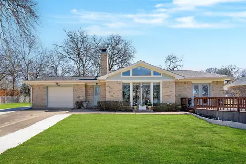 125 Santa Monica Dr, Mabank, TX 75156