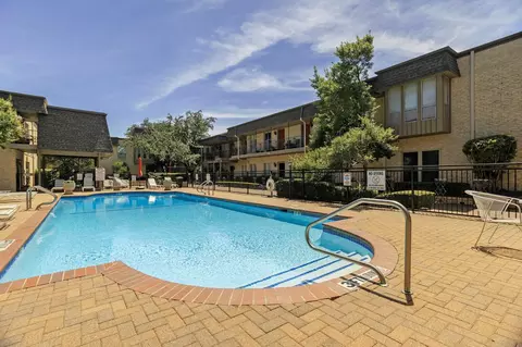 4320 Bellaire Dr S #242W, Fort Worth, TX 76109