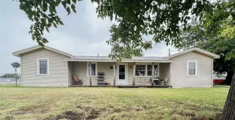 773 M Ave, Scotland, TX 76379