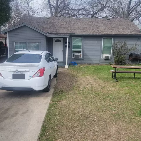 1213 E Ramsey Ave, Fort Worth, TX 76104