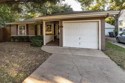 4129 Donnelly Ave, Fort Worth, TX 76107