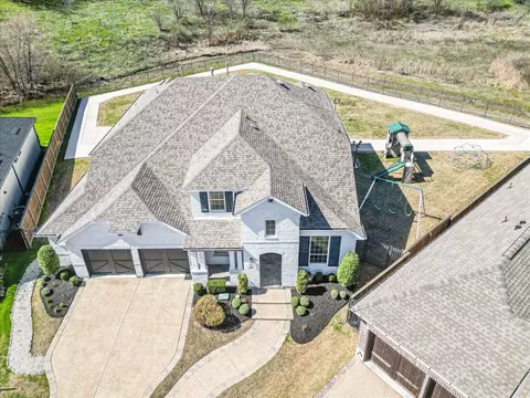 1403 Lone Eagle Way, Arlington, TX 76005
