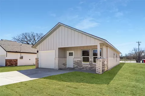 4035 Lake St, Greenville, TX 75401