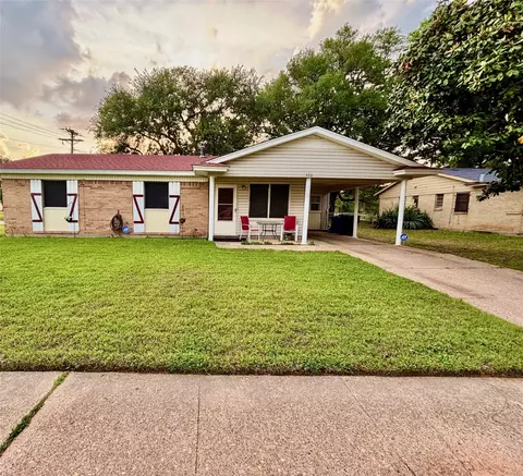 470 N Mayfair Dr, Shreveport, LA 71107