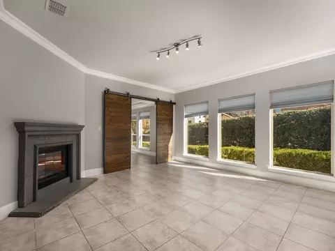 7004 Comal Dr, Irving, TX 75039 photo 5