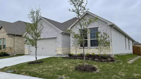 4177 Plateau Dr, Forney, TX 75126