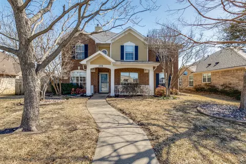 1216 Royal Palm Ln, Carrollton, TX 75007