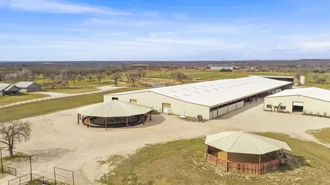 5686 New Authon Rd, Weatherford, TX 76088