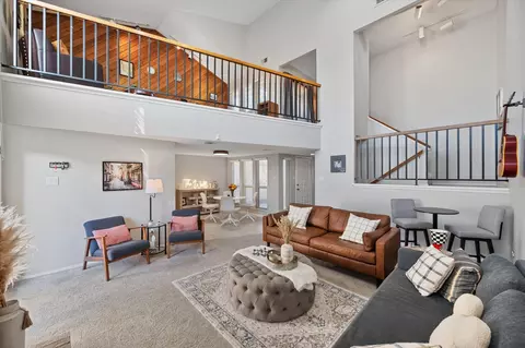 3006 Shady Knoll Ln, Bedford, TX 76021