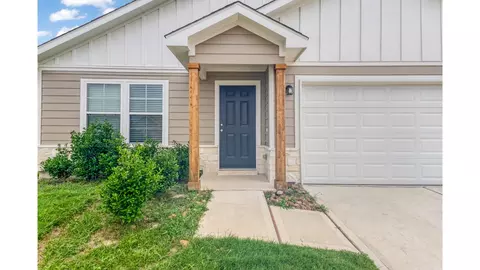 Exterior - 6014 Crest Bridge Ct, Bryan, TX 77807 photo 2 of 5