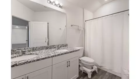 Bath - 6014 Crest Bridge Ct, Bryan, TX 77807 photo 1 of 3