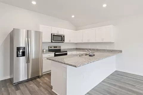 Kitchen - 6014 Crest Bridge Ct, Bryan, TX 77807 photo 1 of 2
