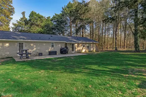 Exterior - 292 Strong St, Doyline, LA 71023 photo 5 of 8