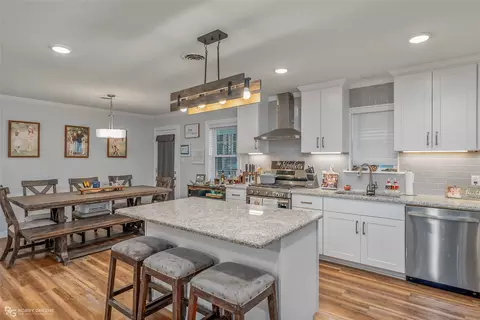 Kitchen - 292 Strong St, Doyline, LA 71023 photo 2 of 3