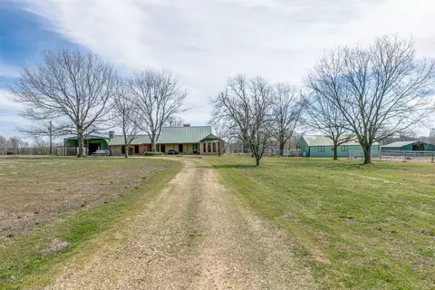 350 County Road 42530, Paris, TX 75462