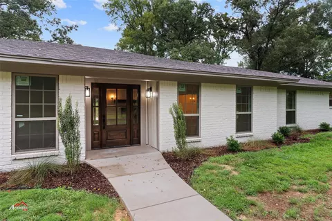 875 Old Town Rd, Marshall, TX 75670