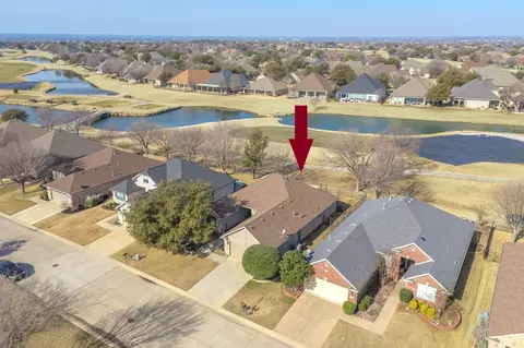 9320 Orangewood Trl, Denton, TX 76207