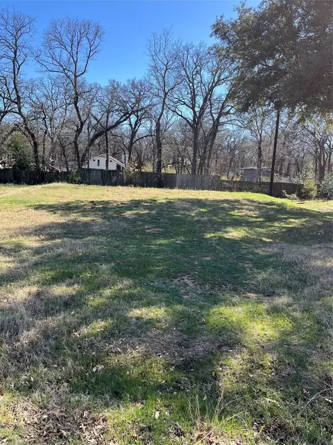1748 Highland Dr W, Keller, TX 76262