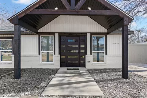 1446 Honor Dr, Desoto, TX 75115