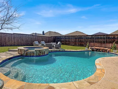 411 Jasmine Cir, Nevada, TX 75173