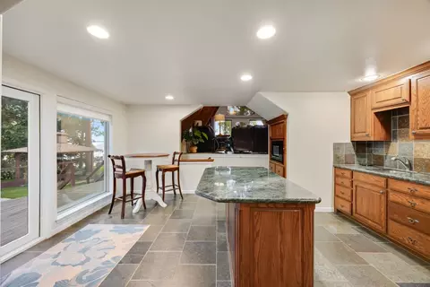 Kitchen - 7045 Layman Dr, Eustace, TX 75124 photo 4 of 6