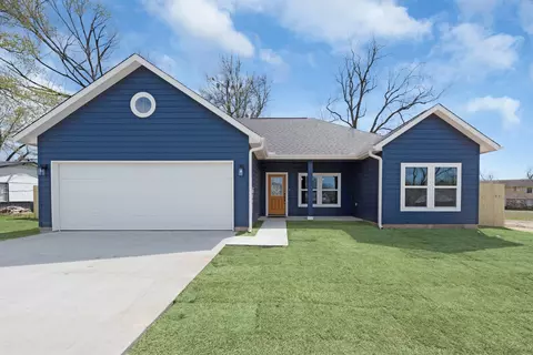 816 Jefferson St E, Sulphur Springs, TX 75482