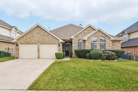1725 Marian Ln, Flower Mound, TX 75028