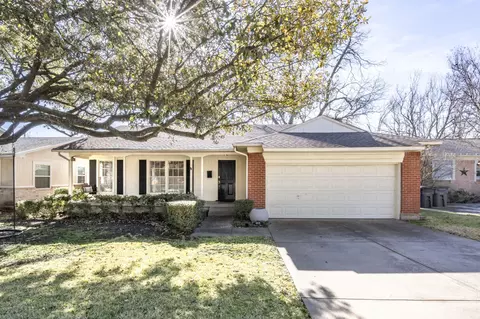 6838 Trammel Dr, Dallas, TX 75214