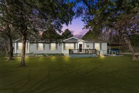 308 Woodhaven Dr, Alvarado, TX 76009
