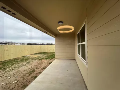 Exterior - 109 Cooper Dr, Cleburne, TX 76031 photo 2 of 2