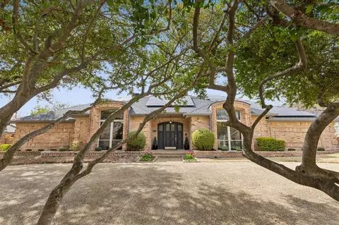 18811 Mahogany Trl, Dallas, TX 75252