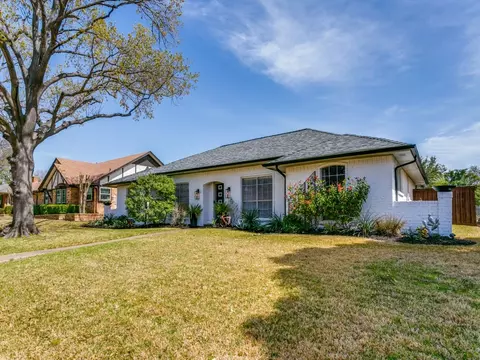 3900 Woodside Rd, Carrollton, TX 75007