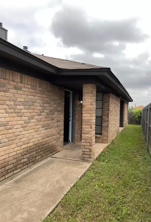 2728 Countryside Ln, Fort Worth, TX 76133