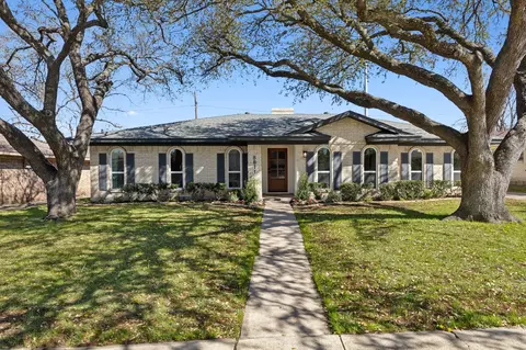 8811 Forest Green Dr, Dallas, TX 75243