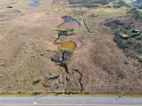 1 Us 82, Henrietta, TX 76365