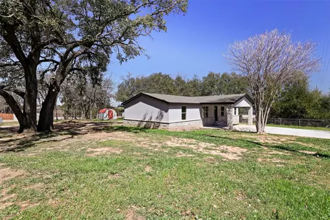 3200 Crystal Ct, Granbury, TX 76048