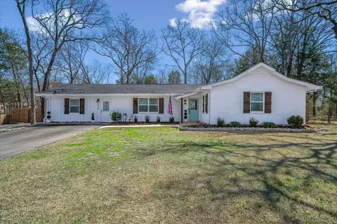 1520 Woodland Dr, Canton, TX 75103