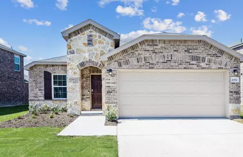 2062 Pleasant Knoll Cir, Forney, TX 75126