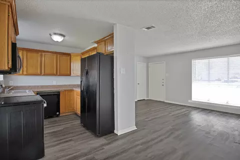 Kitchen - 4320 Modlin St, Mesquite, TX 75150 photo 2 of 3