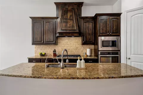 3717 Walden Dr, Mckinney, TX 75071
