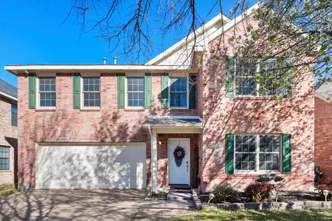 2880 Westover Dr, Grand Prairie, TX 75052