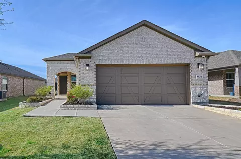 932 Hidden Eddy Dr, Mckinney, TX 75071