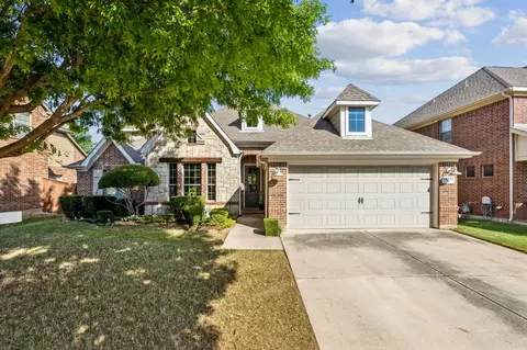 12821 Gallant Ct, Fort Worth, TX 76244